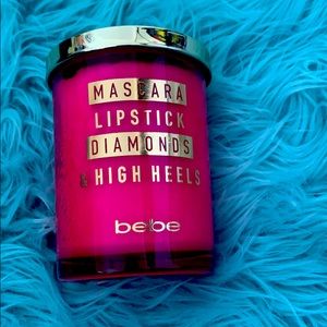 A candle! Smells sooo good!